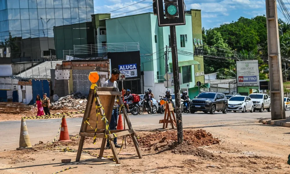 OBRA VIADUTO DA AVENIDA CEARA