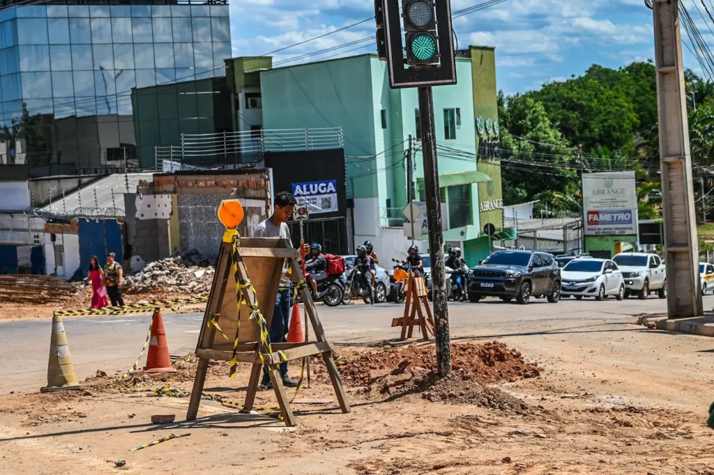 OBRA VIADUTO DA AVENIDA CEARA