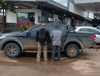 Polícia Civil apreende arma e prende suspeito de violência doméstica e trabalho infantil em Bujari