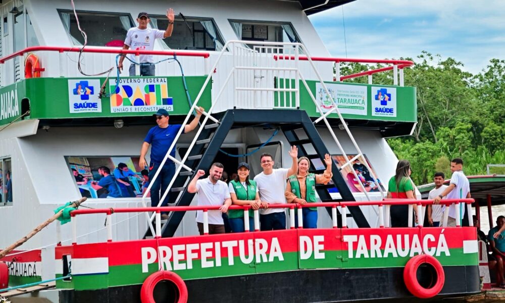 Vice-governadora Mailza reforça compromisso com a saúde em entrega de UBS fluvial em Tarauacá