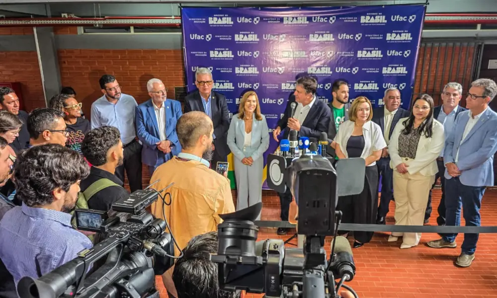 Pacote bilionário da educação chega ao Acre: ministro anuncia hospital universitário e novos campi