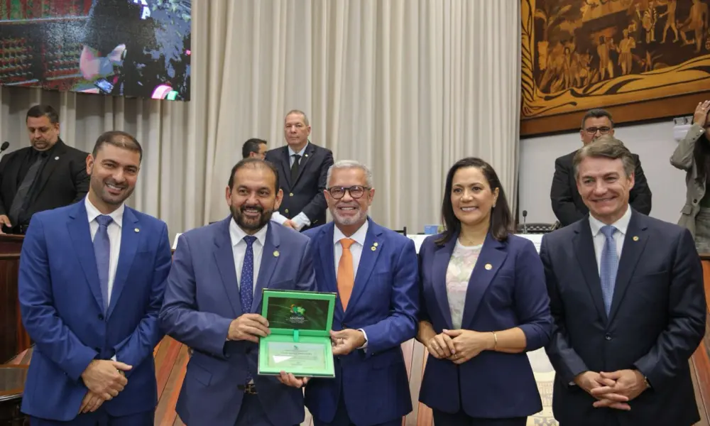 Deputado Afonso Fernandes é empossado como presidente do Parlamento Amazônico