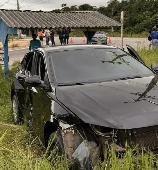 Motorista é preso após ultrapassagem perigosa e colisão na AC-405, em Cruzeiro do Sul