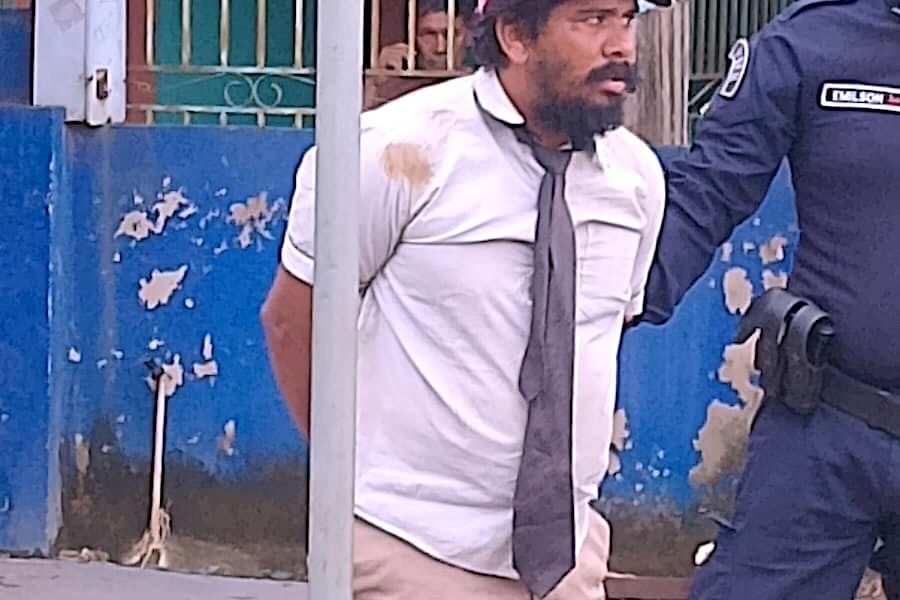 Comerciante é atacado com terçado após negar ajuda a homem em Brasiléia; VEJA O VÍDEO