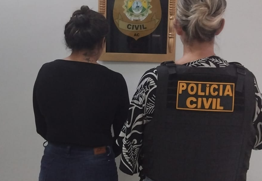 Mulher é presa pela Polícia Civil por uso de documento falso ao tentar autorização para visita em presídio de Rio Branco